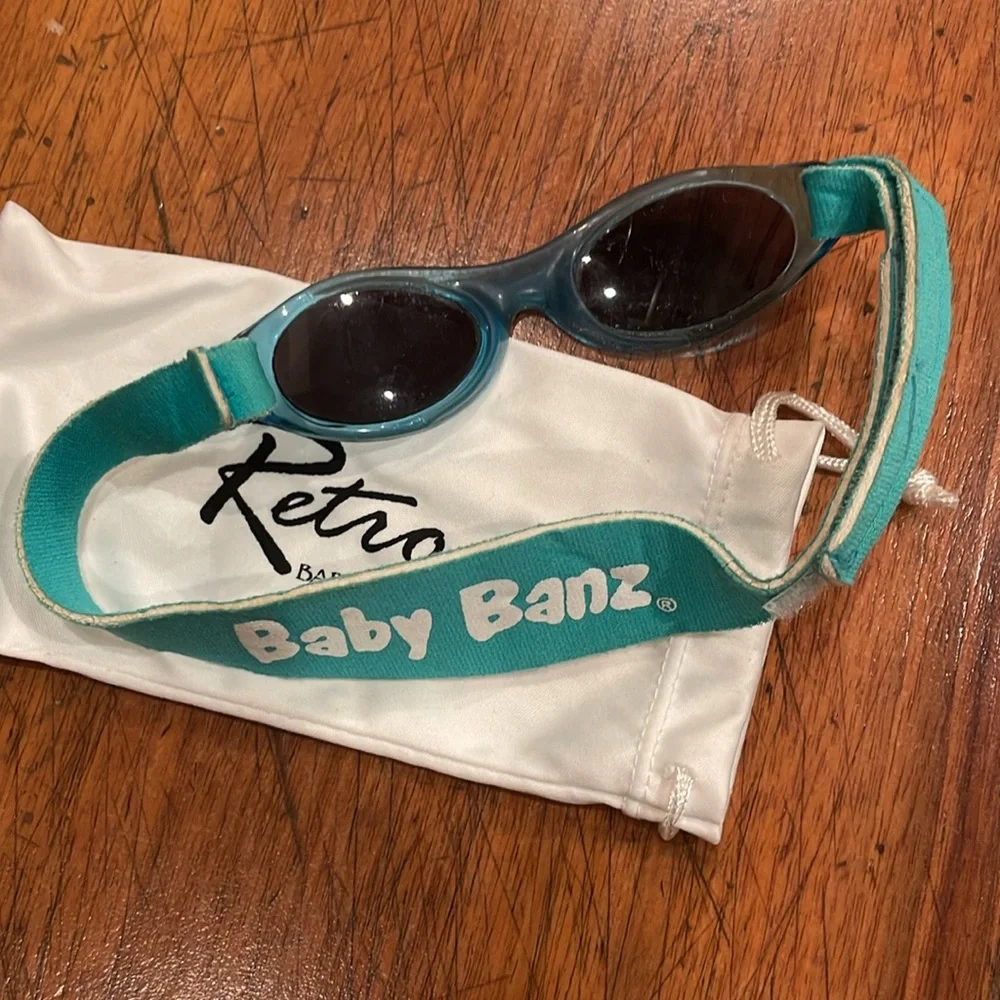 BABY BANZ | baby/toddler sunglasses with pouch